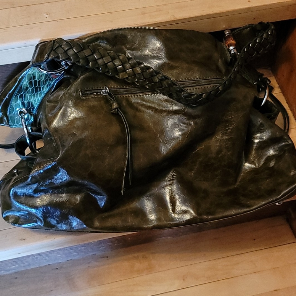 Purse - Picture 2 of 3